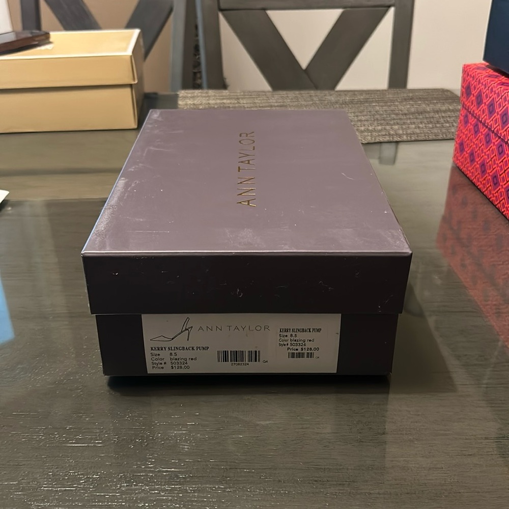 Ann Taylor, Kerry Slingback Pump, Blazing Red, Size 8.5